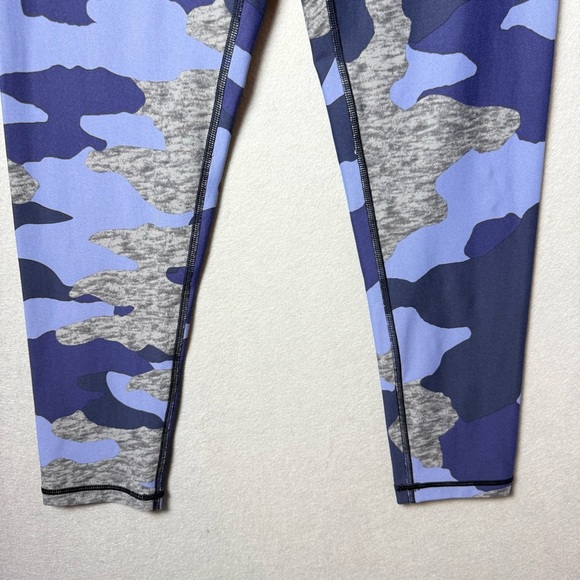 Aerie Women’s High Rise Blue and Gray Camouflage Leggings with Waist Tie size M - Picture 4 of 10